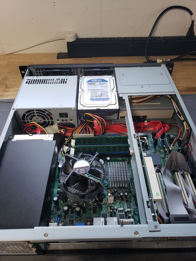 SuperLogics DFI BL600-DR Custom 2U Rack Server 2.66GHz; 4GB; 2x500GB HDD; SN:221200028/026, photo 7 of 11