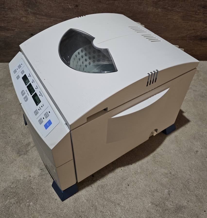 Thermo Savant SPD121P-115 SpeedVac, Year 2009, Serial Number W18U-425781-WU	, photo 3 of 10