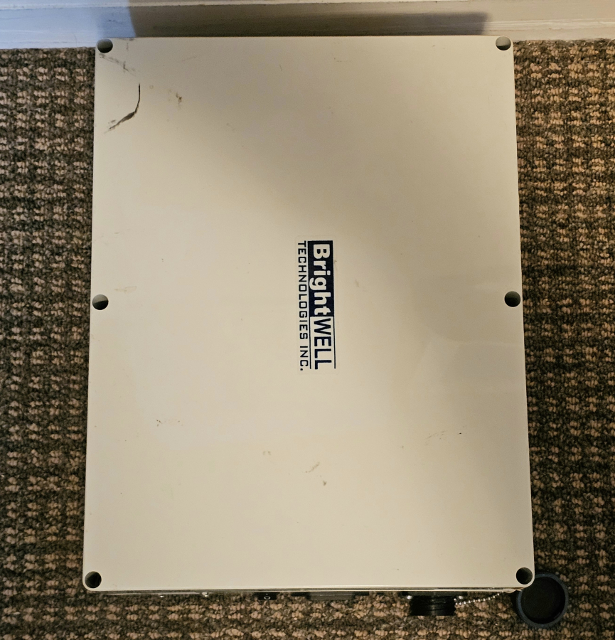 BrightWell DPA-4100-EM Controller, photo 2 of 12