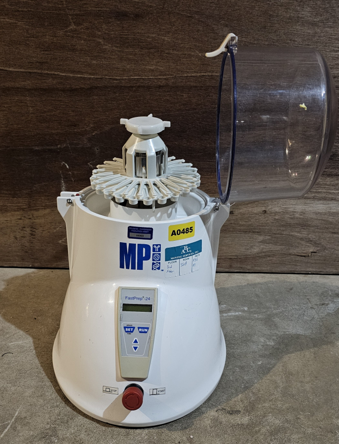MP Biomedicals FastPrep-24 Classic Bead Beating Grinder and Lysis System FOR PARTS/REPAIR; SN:17023464, photo 4 of 17