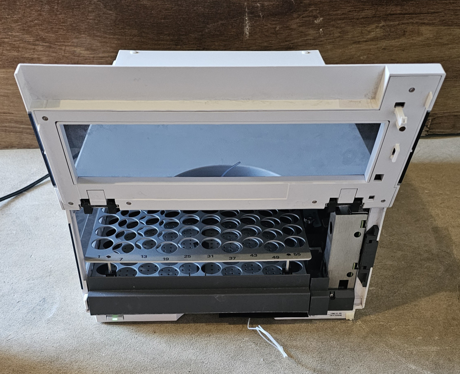 Agilent G1364B 1260 Infinity Fraction Collector 1200 Series; SN:DEACS00848, photo 1 of 20