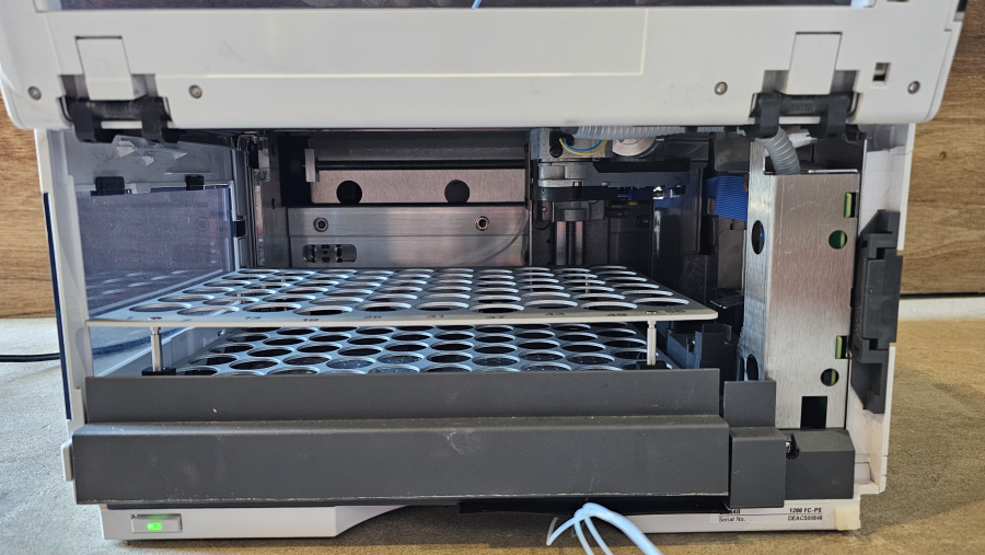 Agilent G1364B 1260 Infinity Fraction Collector 1200 Series; SN:DEACS00848, photo 4 of 20