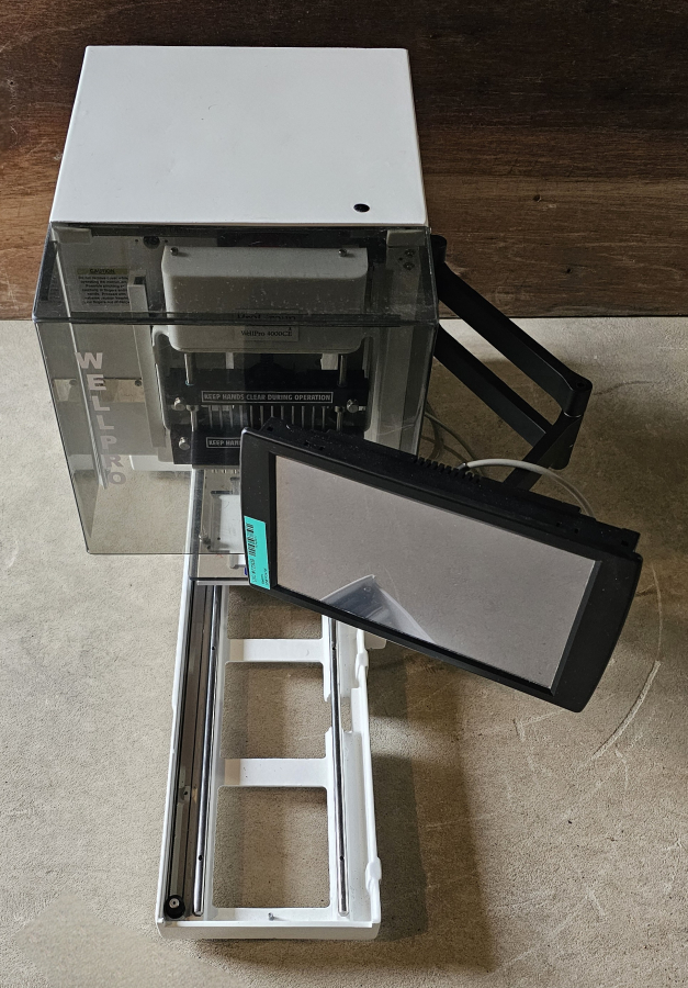 Progroup Instruments WellPro 4000CE Liquid Handler Serial Diluter; SN:PG4795, photo 3 of 26