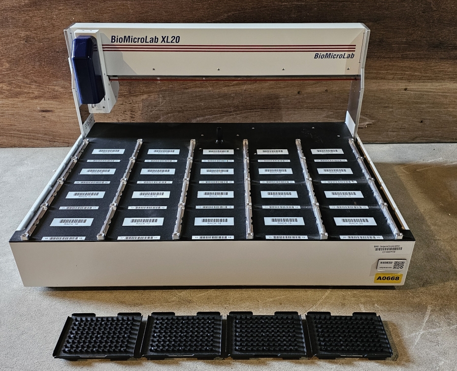 BioMicrolab XL20. SN: XL20-2DS-00-MA-1.1-0-0920-100438, photo 17 of 30