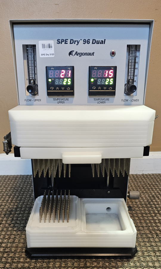 Jones Chromatography Argonaut SPE Dry-96 DUAL Chromatography Sample Concentrator System; SN:1106/9, photo 2 of 26