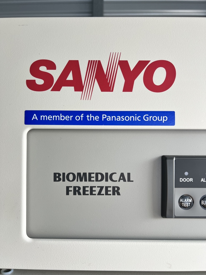 Sanyo MDF-U731 Lab Freezer, photo 4 of 19