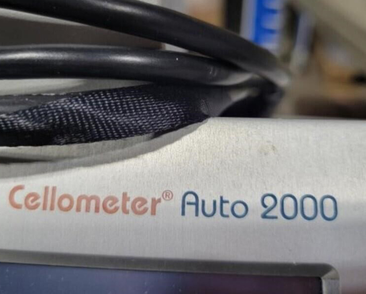 Nexcelom Bioscience Cellometer Auto 2000 Series Cell Profiler With Dongle Key and Manual; SN:140529001, photo 5 of 6