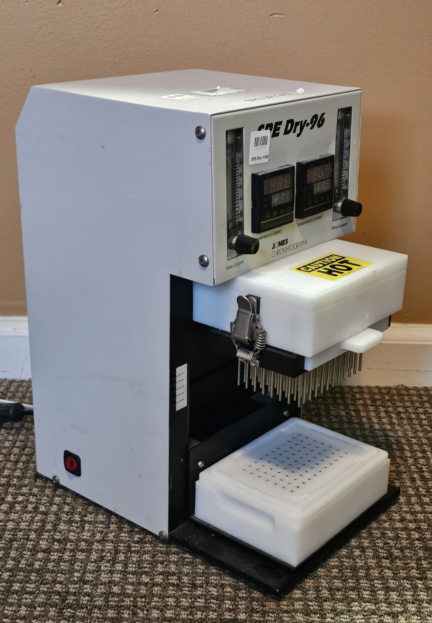 Jones Chromatography Argonaut SPE Dry-96 SINGLE Sample Concentrator System; SN: 1106/9, photo 11 of 24