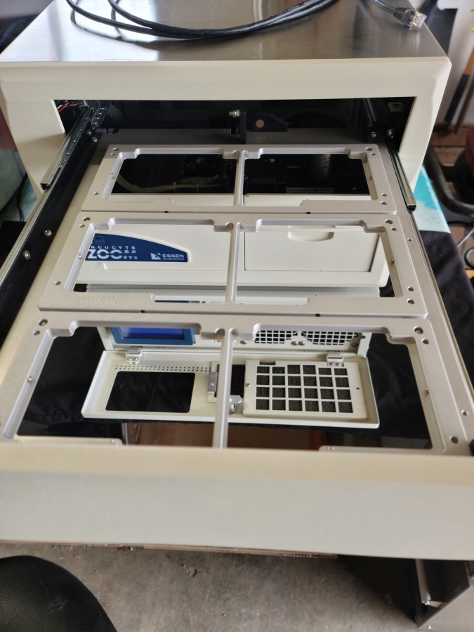 Essen BioScience Cell Imaging System IncuCyte Zoom Microscope & Controller; SN:45311/40311, photo 7 of 24