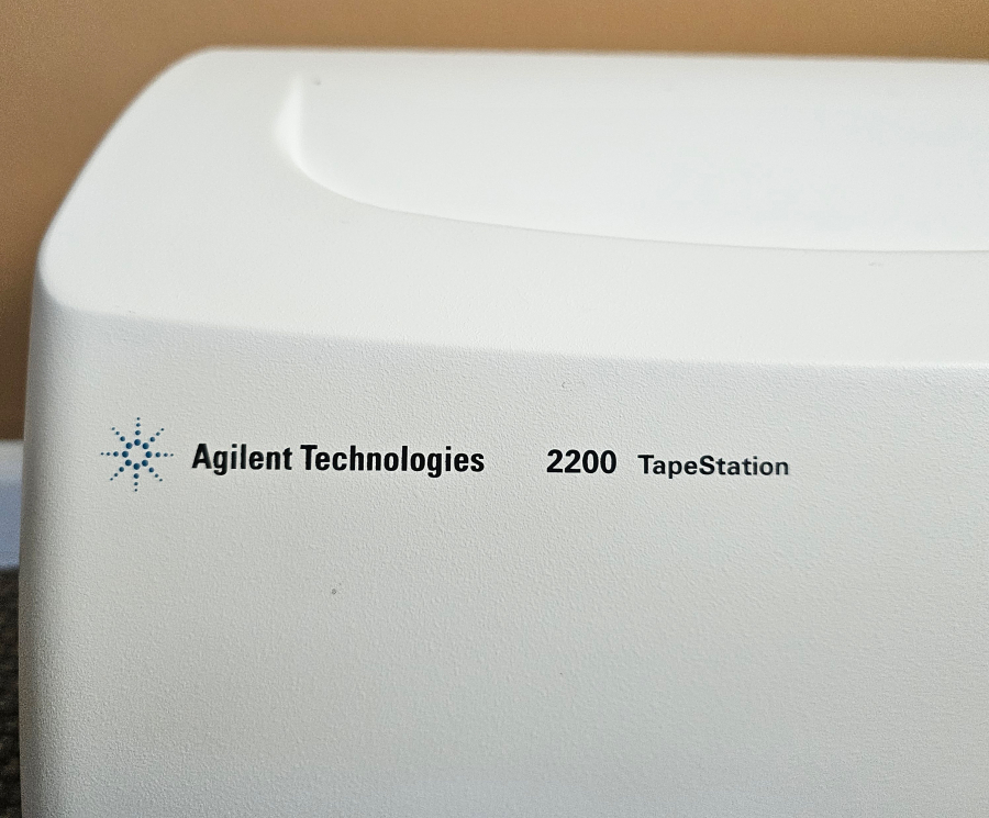 Agilent G2965A TapeStation 2200; SN:3-PM0981NA-14/04/14, photo 8 of 13