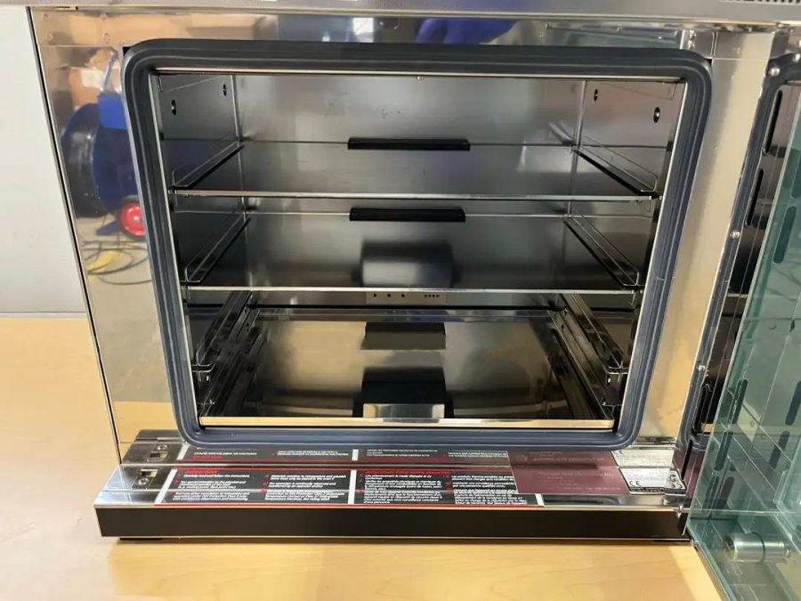 Memmert V0 200 29L Vacuum Drying Oven; SN:s202.0023, photo 1 of 13