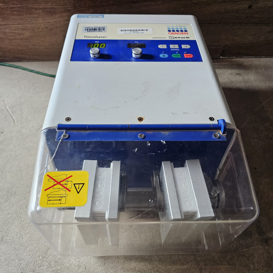 85210 TissueLyser Qiagen Universal Laboratory Mixer-Mill Disruptor, photo 6 of 23
