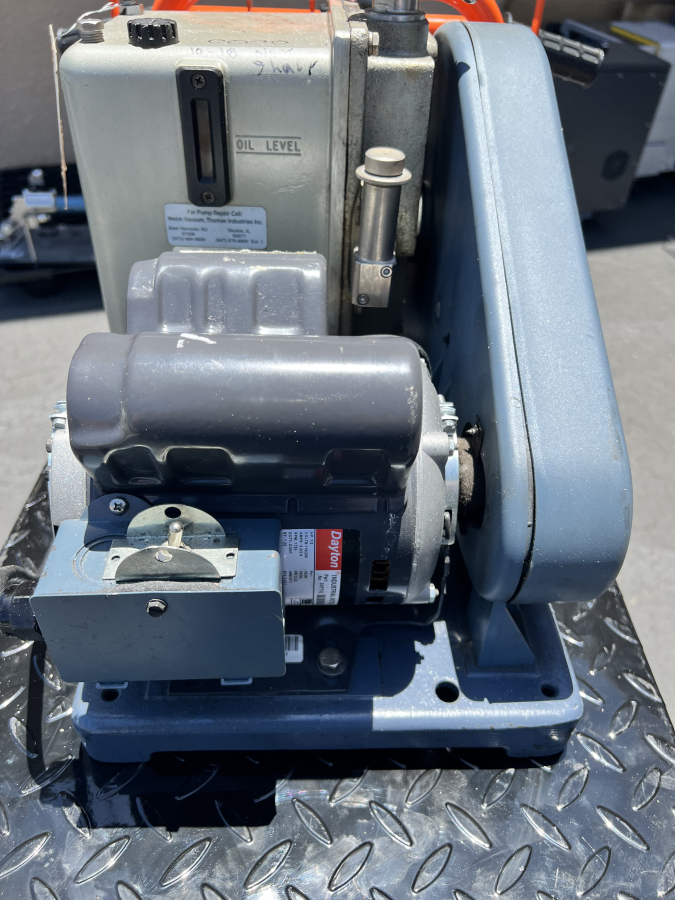 Welch 1402N Chemstar Duo-Seal Belt-Driven Vacuum Pump + 30PT62 Motor, pump 4, photo 1 of 6