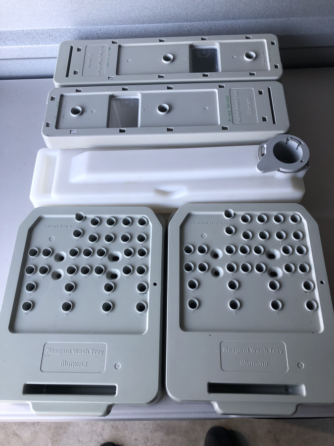 Illumina Sequencer NextSeq 500; SN:NS500482, photo 3 of 16