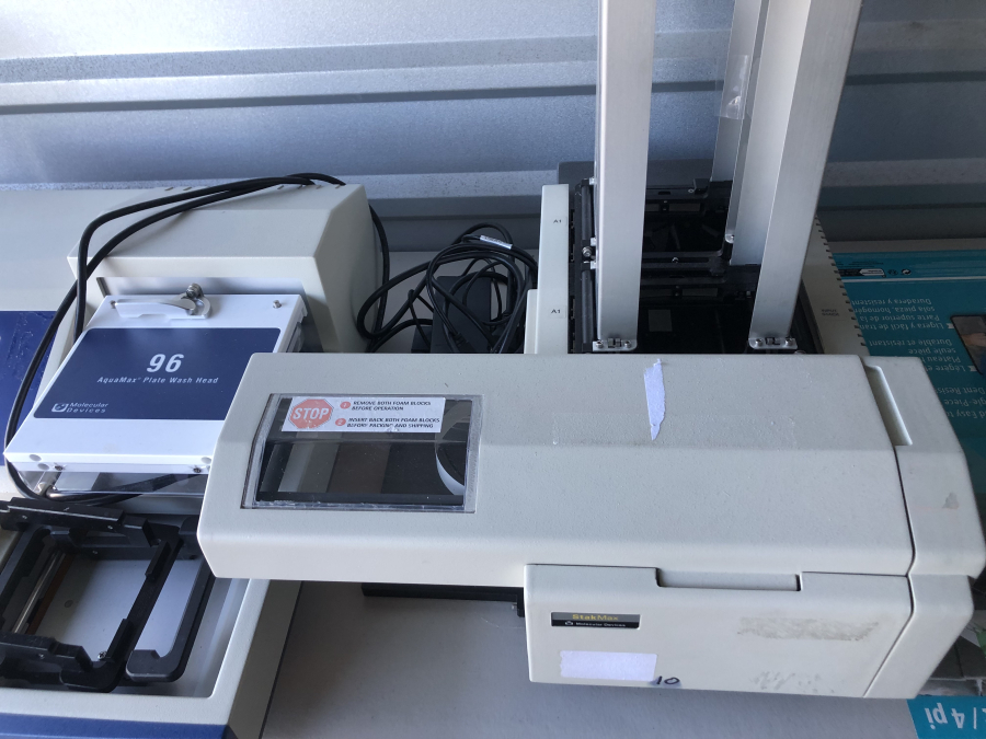 Molecular Devices AquaMax 4000 Microplate Washer w/ 96 Well Wash Head, StakMax Stacker. SN:AQ4K07145, SX08550, photo 4 of 15