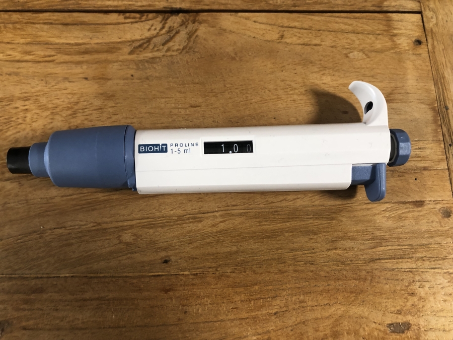 Biohit PROLINE 1-5 ml Single-Channel Pipette Manual Pipettor 6059426, photo 1 of 5