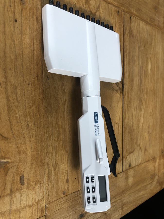 Biohit PROLINE 25-250 uL 12-Channel Multi-Channel Pipette Electronic Pipettor, photo 1 of 5