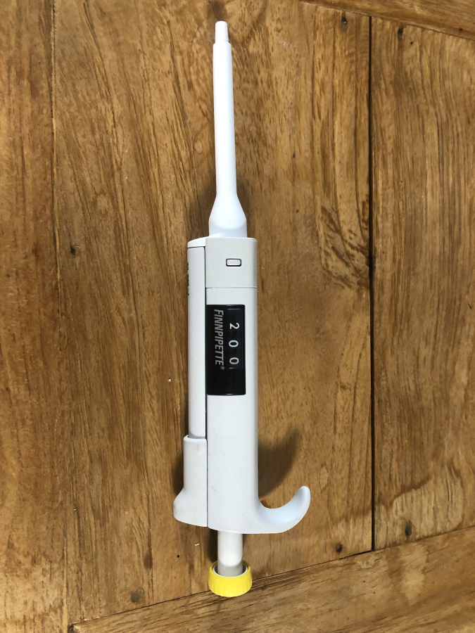 ThermoScientific FinnPipette 20-200 uL Manual 4500 Single-Channel Pipette, photo 1 of 6