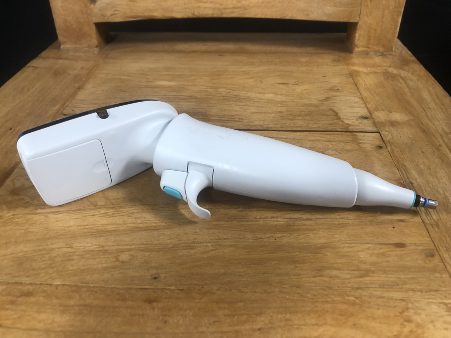 ThermoScientific E1-ClipTip 15-1250 Electronic Single-Channel Pipette, photo 2 of 4