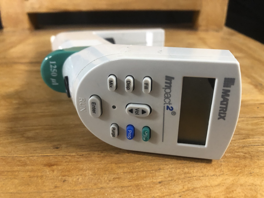 Matrix Impact2 8-Channel 1250 uL Electronic Multi-Channel Pipette Thermo, photo 3 of 5