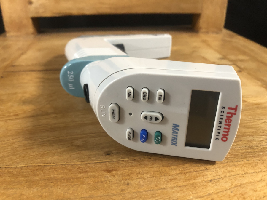 ThermoScientific Matrix 250 uL Multi-Channel 12-Channel Electronic Pipette, photo 3 of 5