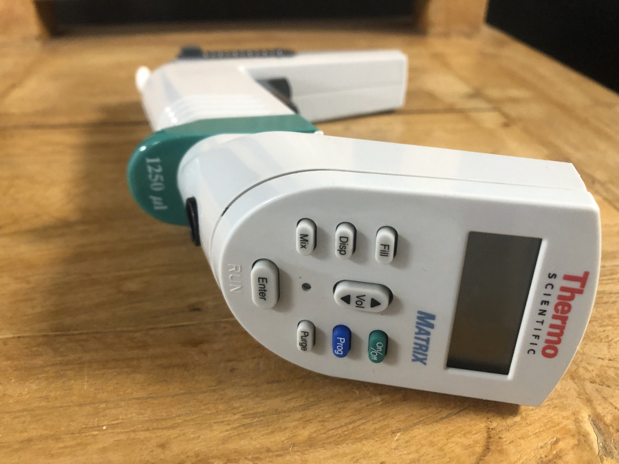 ThermoScientific Matrix 1250 uL Multi-Channel 8-Channel Electronic Pipette, photo 3 of 5