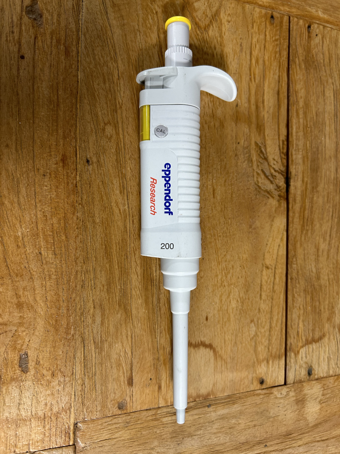 Eppendorf Research PhysioCare 20-200 uL Single-Channel Manual Pipette, photo 1 of 5