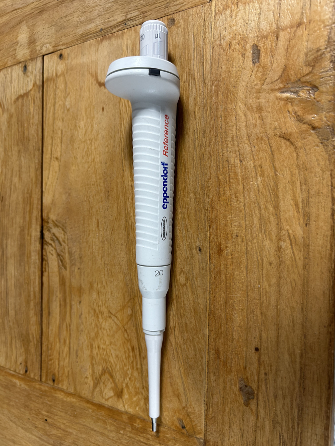 Eppendorf Reference Autoclavable 20 uL Single-Channel Manual Pipette, photo 2 of 4