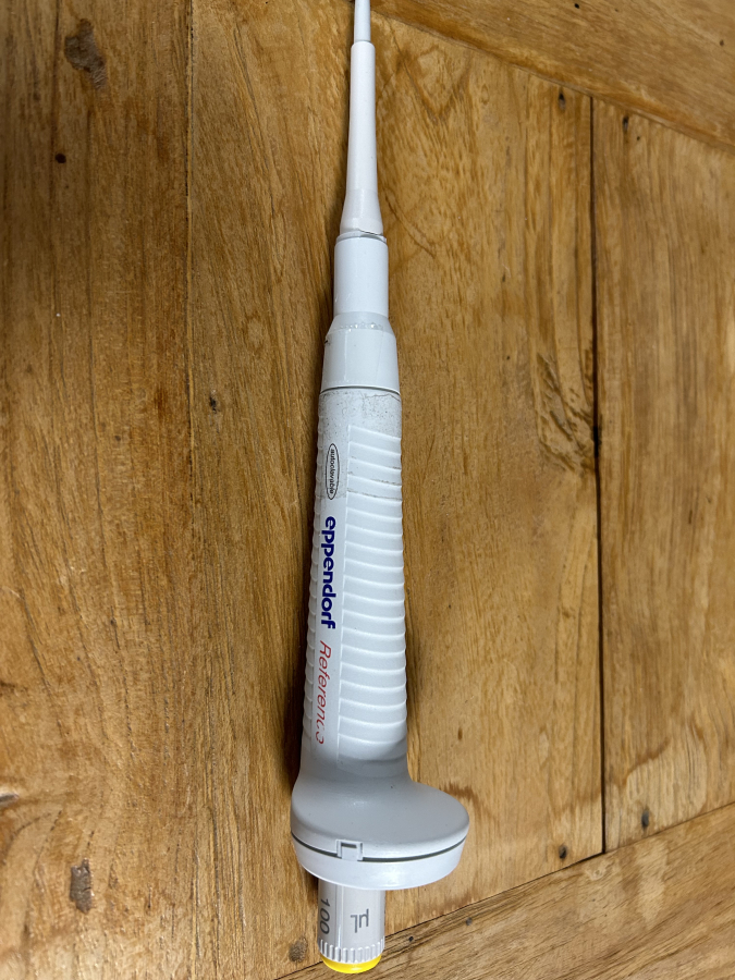 Eppendorf Reference Autoclavable 100 uL Single-Channel Manual Pipette, photo 2 of 4