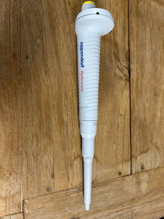 Eppendorf Reference Autoclavable 200 uL Single-Channel Manual Pipette, photo 2 of 5