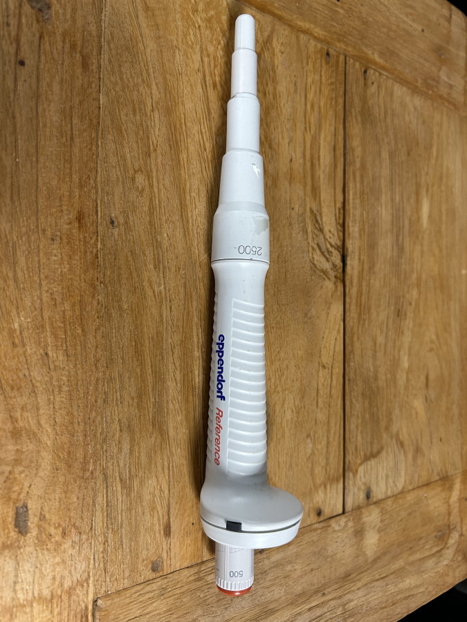 Eppendorf Reference Autoclavable 2500 uL Single-Channel Manual Pipettee, photo 2 of 5