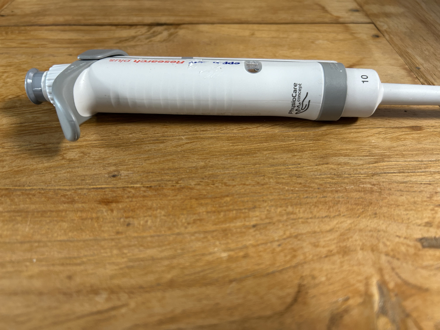 Eppendorf Research Plus 0.5-10 uL ADJ Single-Channel Pipette, photo 5 of 6