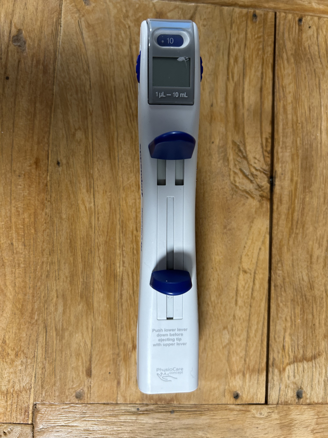 Eppendorf Repeater M4 1uL-10mL Electronic Digital Multi-Dispenser Pipette, photo 2 of 5