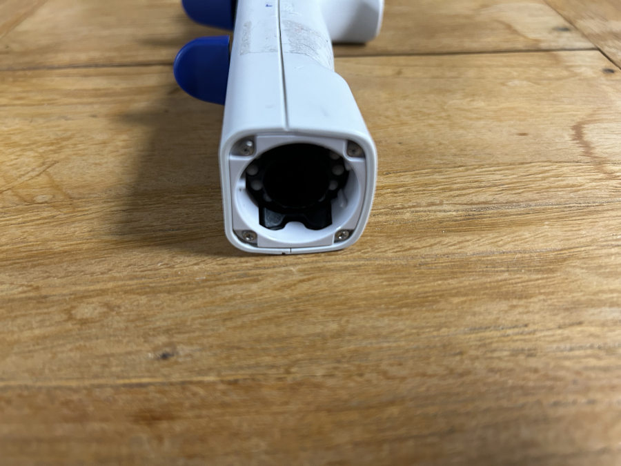 Eppendorf Repeater M4 1uL-10mL Electronic Digital Multi-Dispenser Pipette, photo 5 of 5