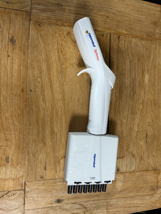 Eppendorf Xplorer 50-1200 uL 8-Channel Multi-Channel Electronic Pipette, photo 3 of 5