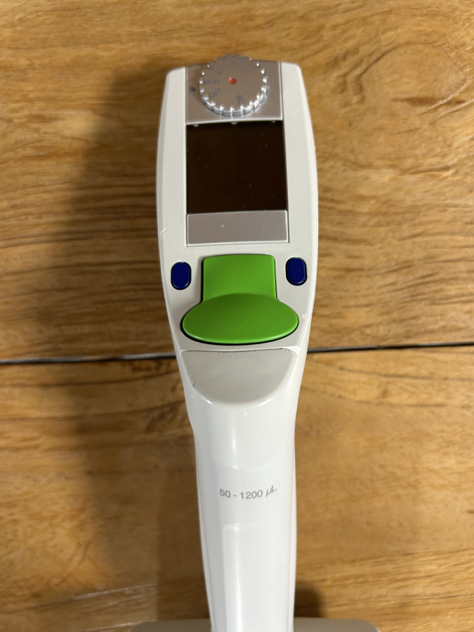 Eppendorf Xplorer 50-1200 uL 8-Channel Multi-Channel Electronic Pipette, photo 5 of 5
