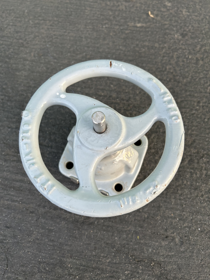 ITT Dia-Flo Larson 1 1/2"-2" Diaphragm Engineered Valve Head Control Cast-Iron, photo 1 of 4
