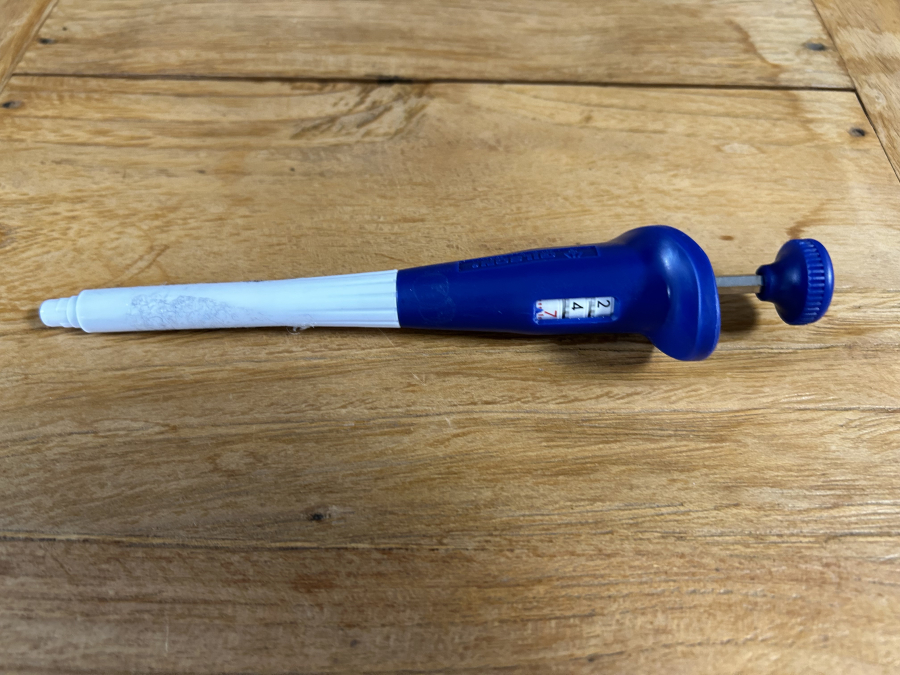 Gilson Microman M50 20-50 uL Single-Channel Adjustable Manual Pipette, photo 4 of 4