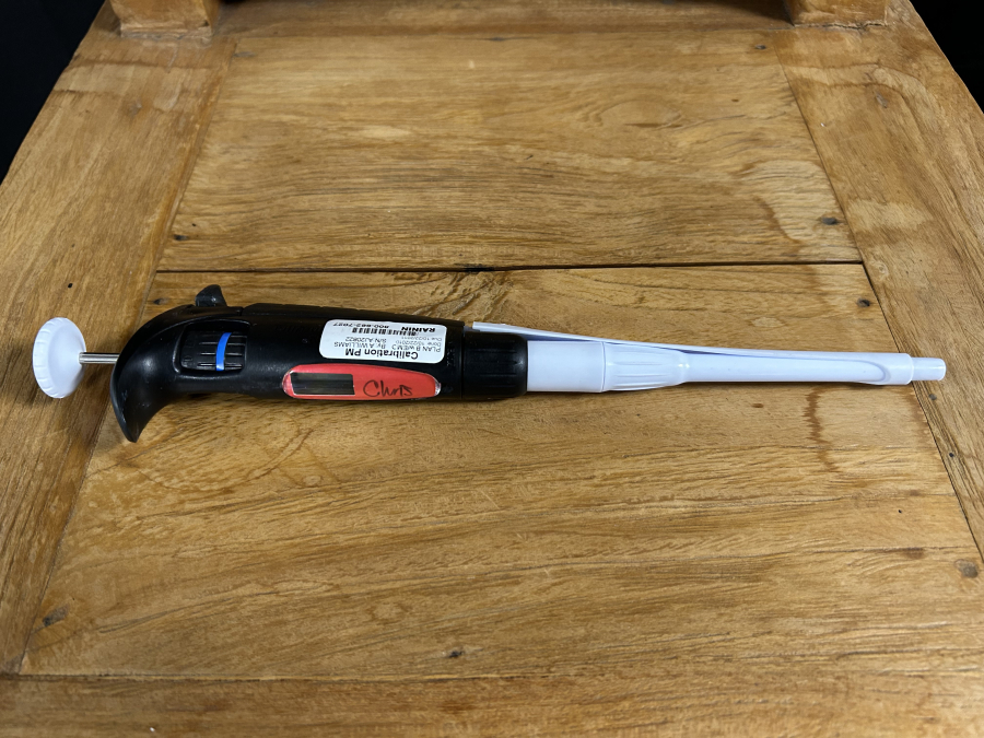 Gilson Pipetman-Ultra U1000 200-1000 uL Single-Channel Pipette, photo 4 of 4