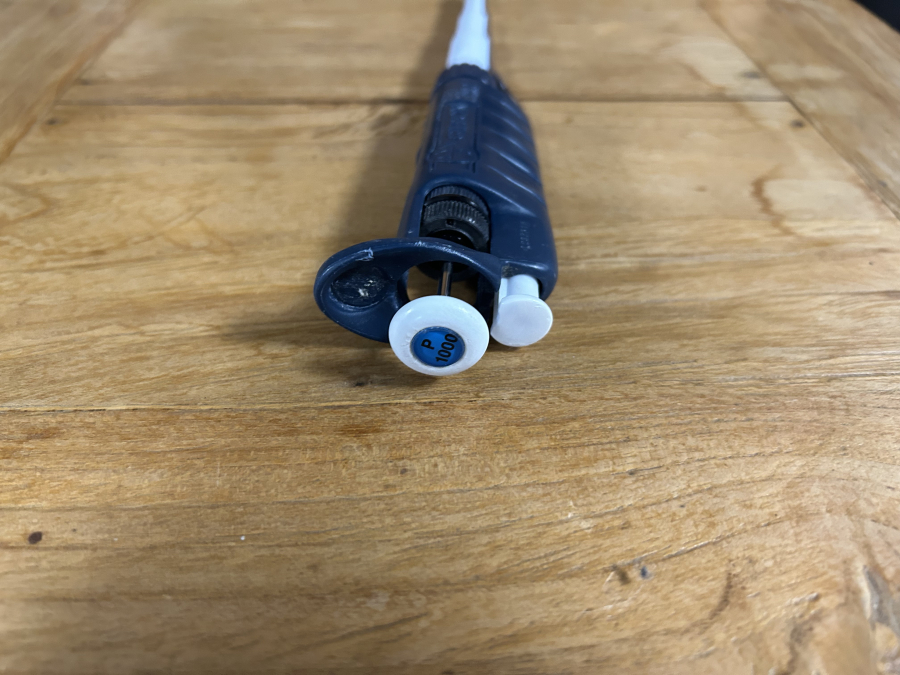 Gilson P1000 200-1000 uL Pipetman Single-Channel Adjustable Manual Pipette, photo 4 of 4