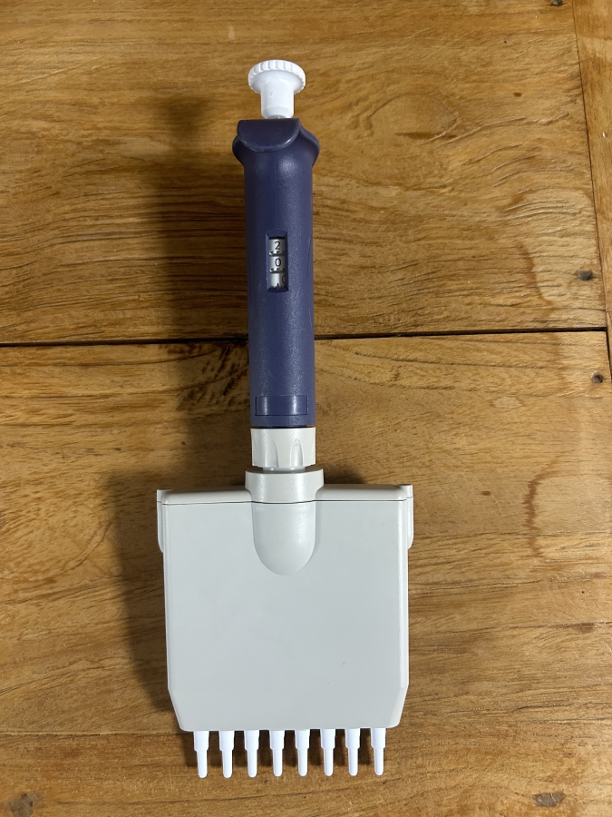 Rainin Pipet-Lite L20 2-20 uL LTS L-20 8-Channel Multi Pipette, photo 2 of 5