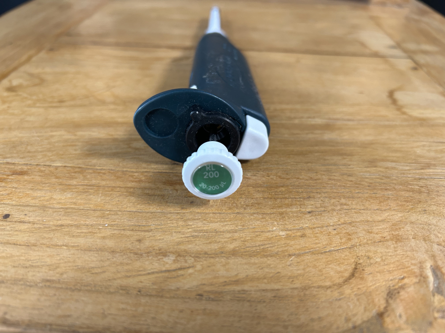 Rainin Pipet-Plus LTS 20-200 uL RL200 Single-Channel Pipette, photo 1 of 4