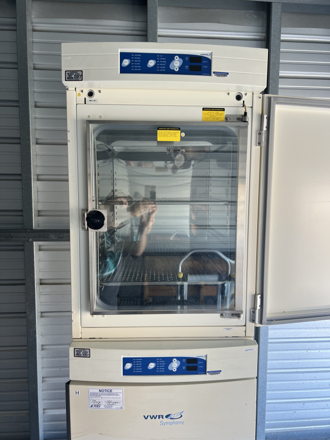 VWR 3074 Symphony Double Stacked CO2 Incubators, photo 8 of 14