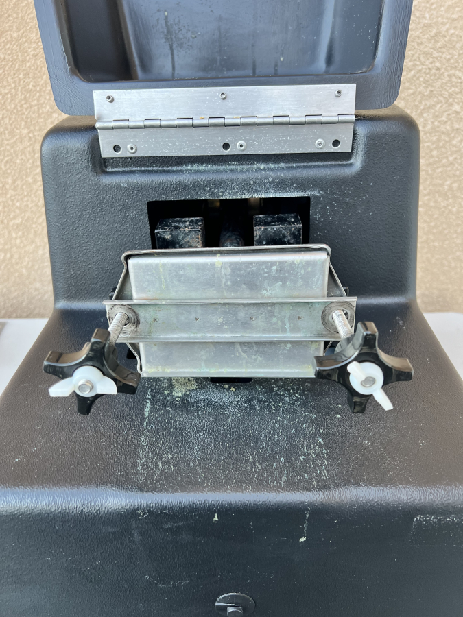 Biospec Mini Beadbeater 96 Cell Disrupter, photo 12 of 17