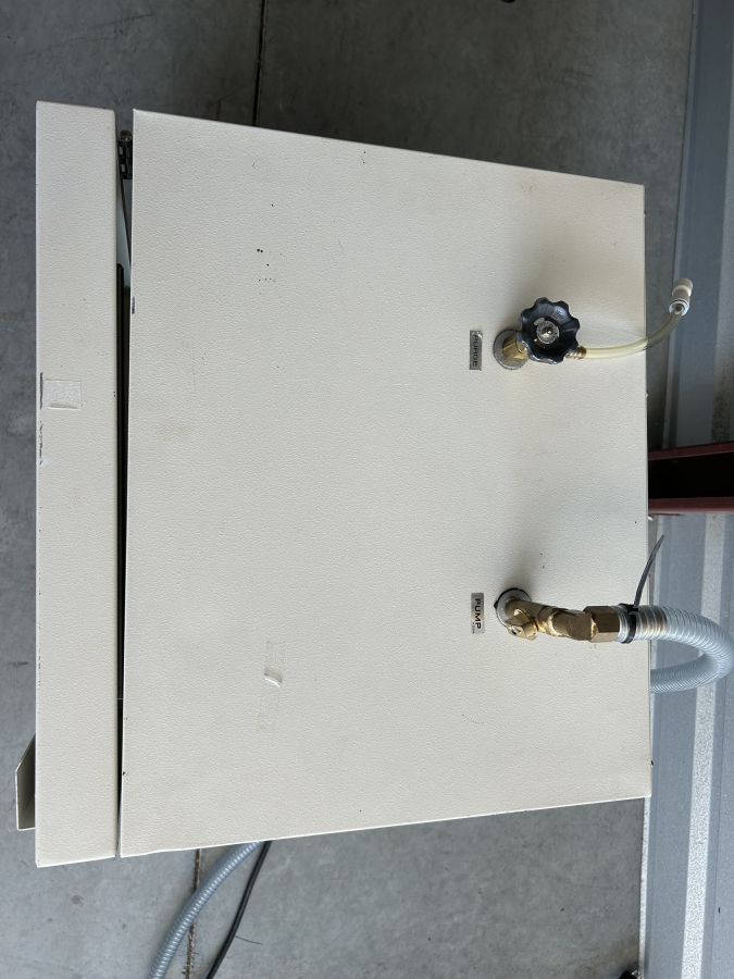 Baxter Yamato Scientific ADP-31 Table-Top Vacuum Drying Oven ADP31 , photo 4 of 11