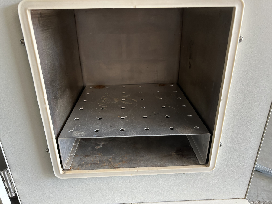 Baxter Yamato Scientific ADP-31 Table-Top Vacuum Drying Oven ADP31 , photo 11 of 11
