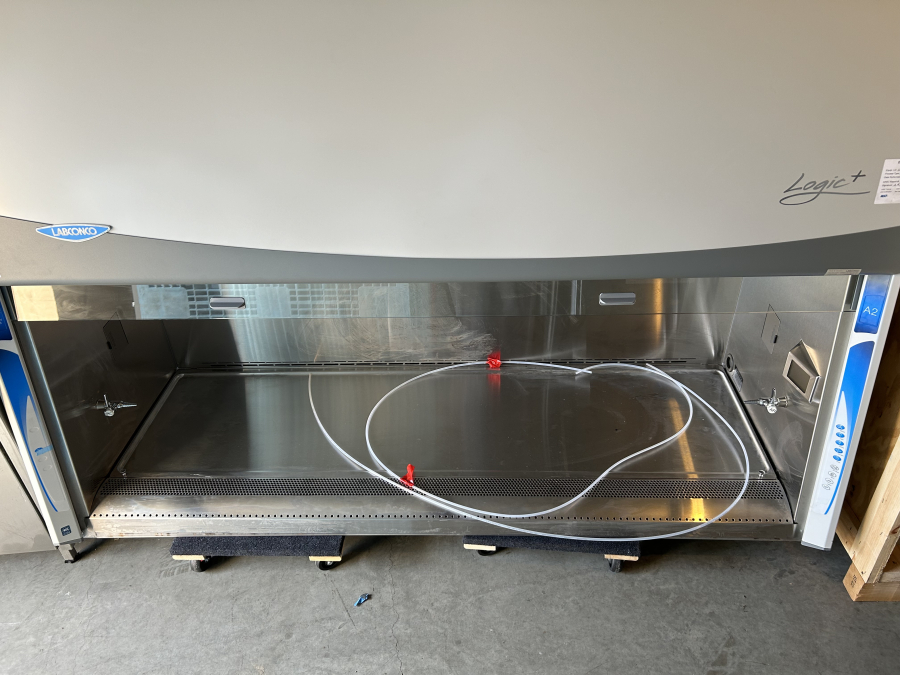 Labconco Logic+ Biosafety Cabinet 6ft Class II 302619101 Type A2 Purifier; SN# 210512964, photo 12 of 13
