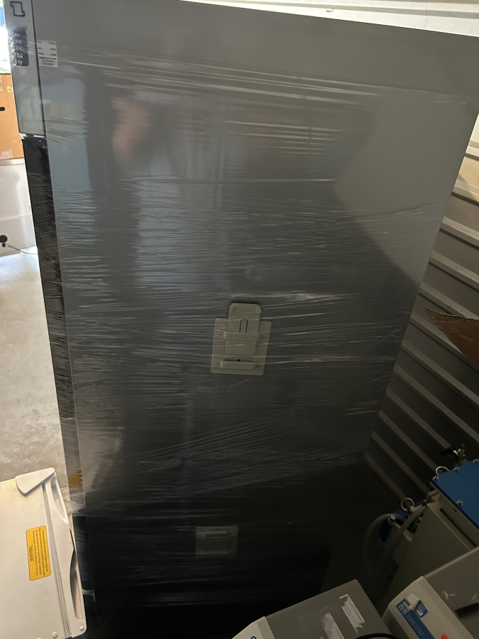 Fisherbrand Isotemp General Purpose Laboratory Refrigerator FBG30RSGA; SN:1150265301181127, photo 4 of 11