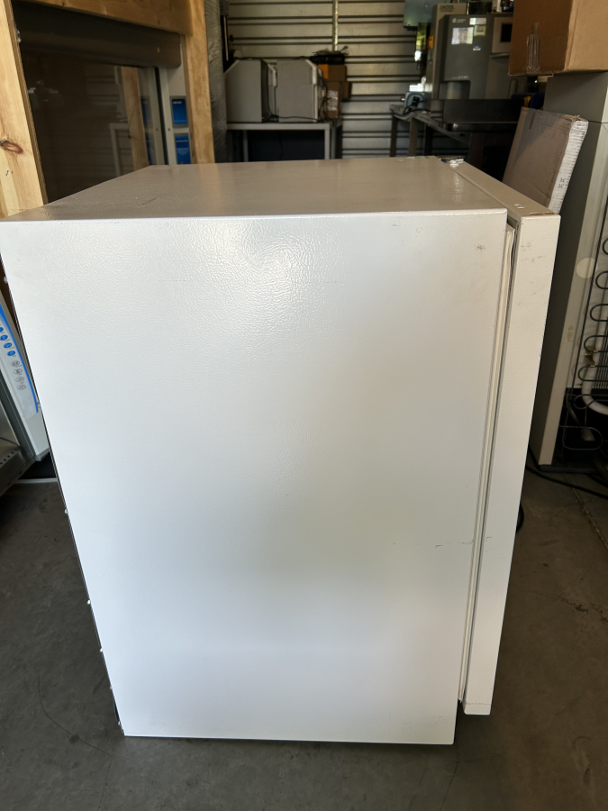 Thermo Scientific Marvel MicroSentry 3754 Undercounter Refrigerator, photo 7 of 10