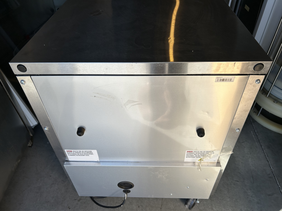 True Refrigeration Undercounter Freezer TUC-27F-HC R290 Parts/Repair, photo 8 of 11